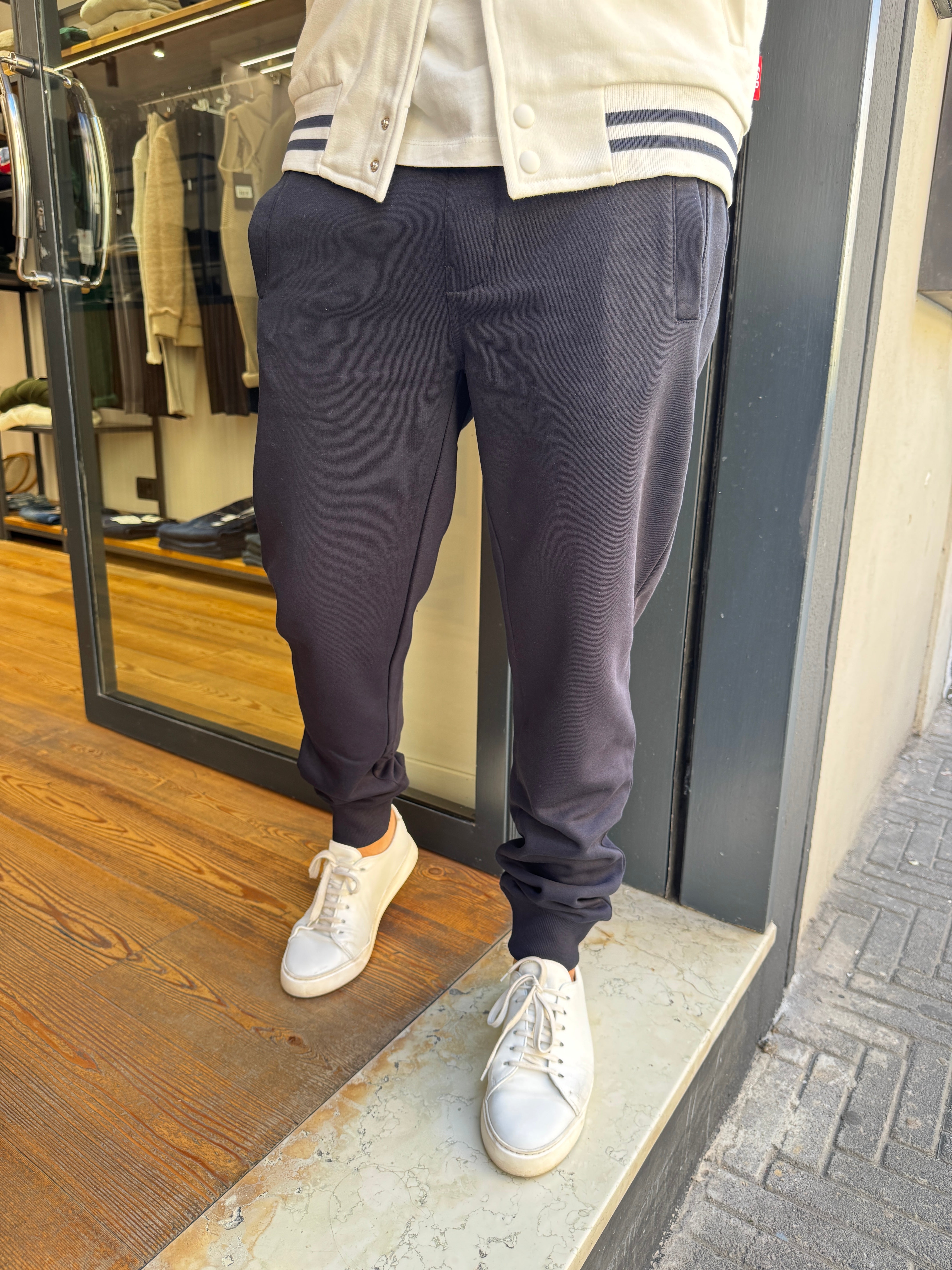 Trez: FISH- PANTALONE TUTA IN FELPA