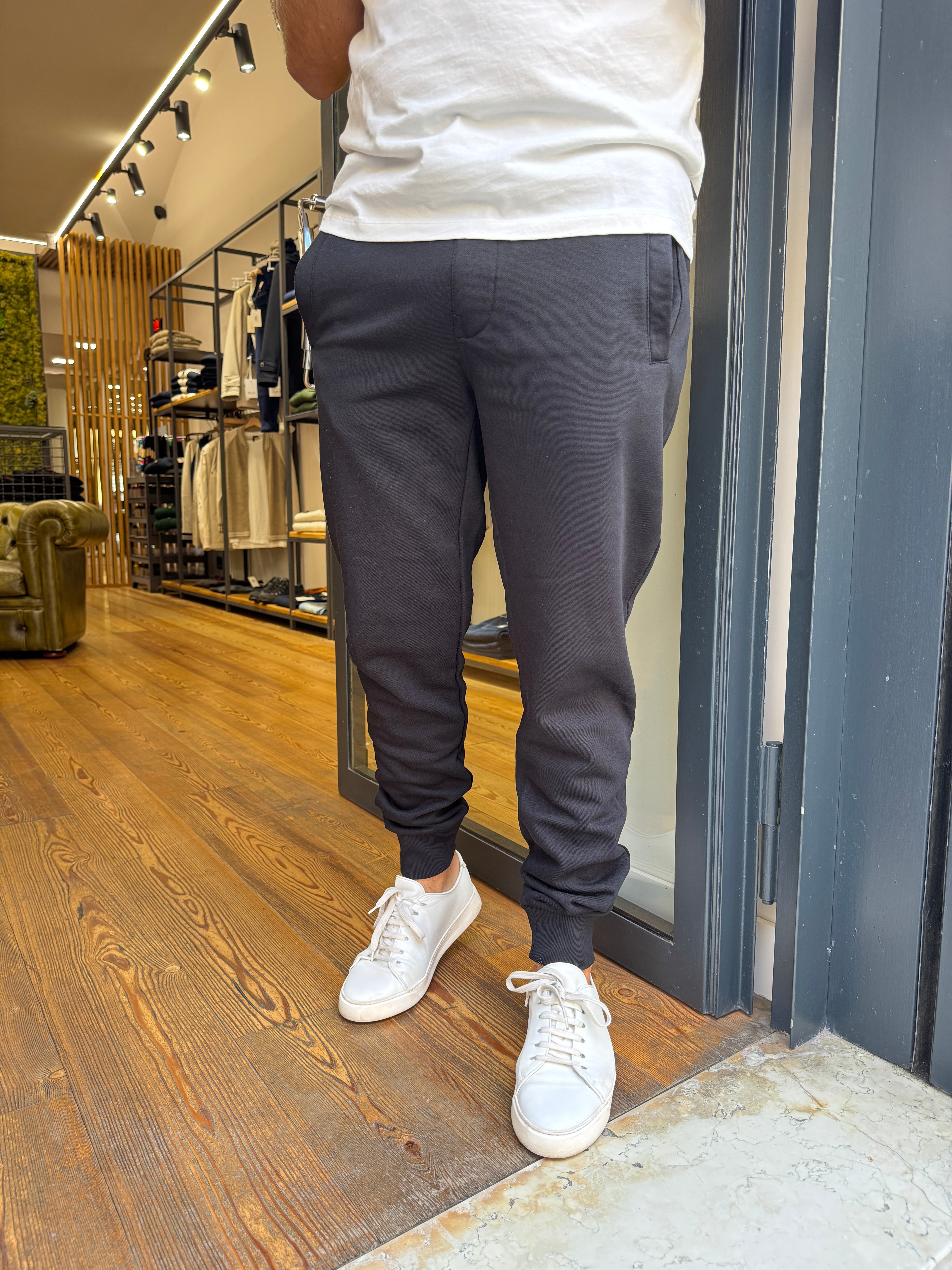 Trez: FISH- PANTALONE TUTA IN FELPA