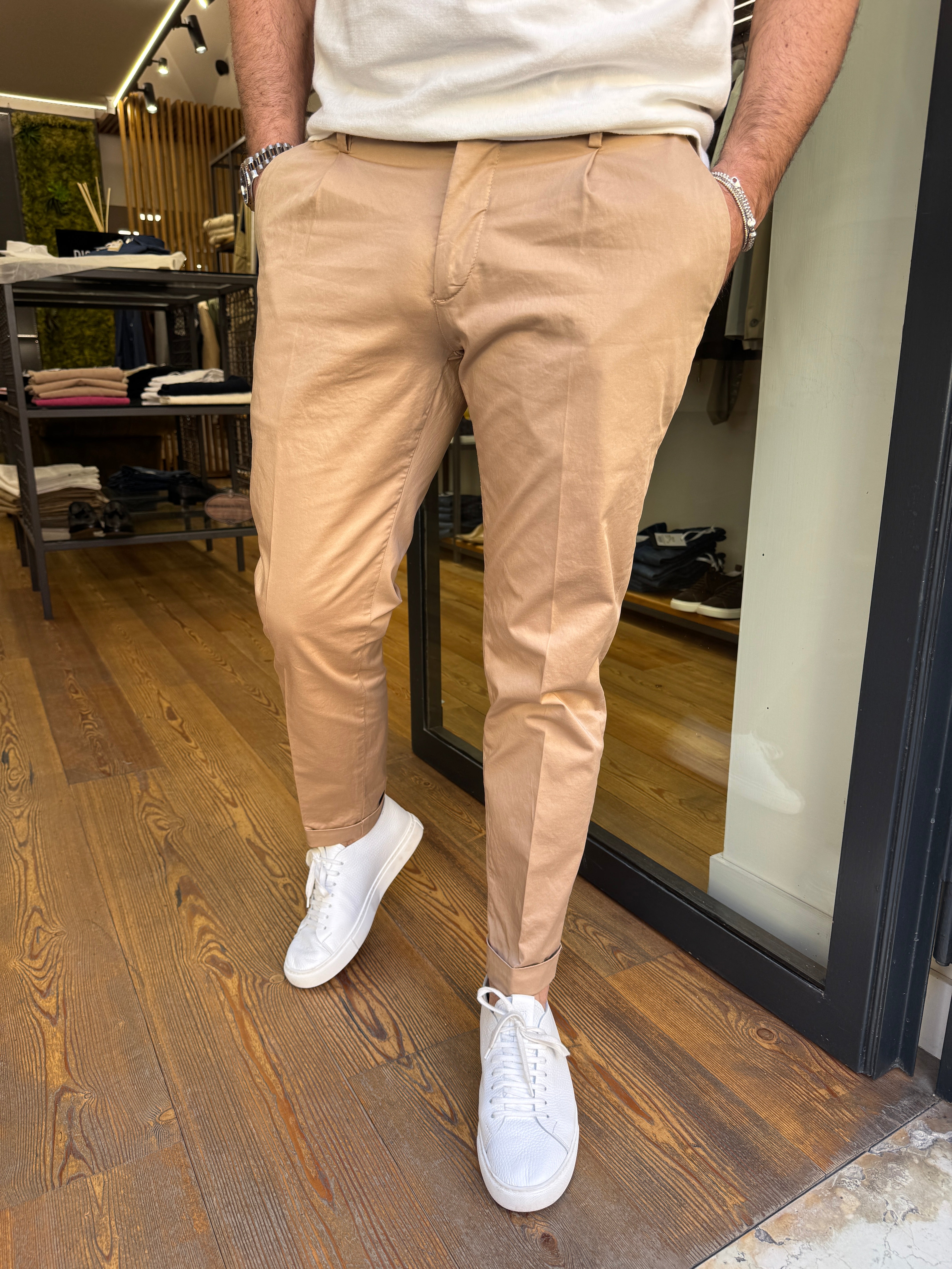 Vandom:Gabrielt1- Pantalone in raso con pence