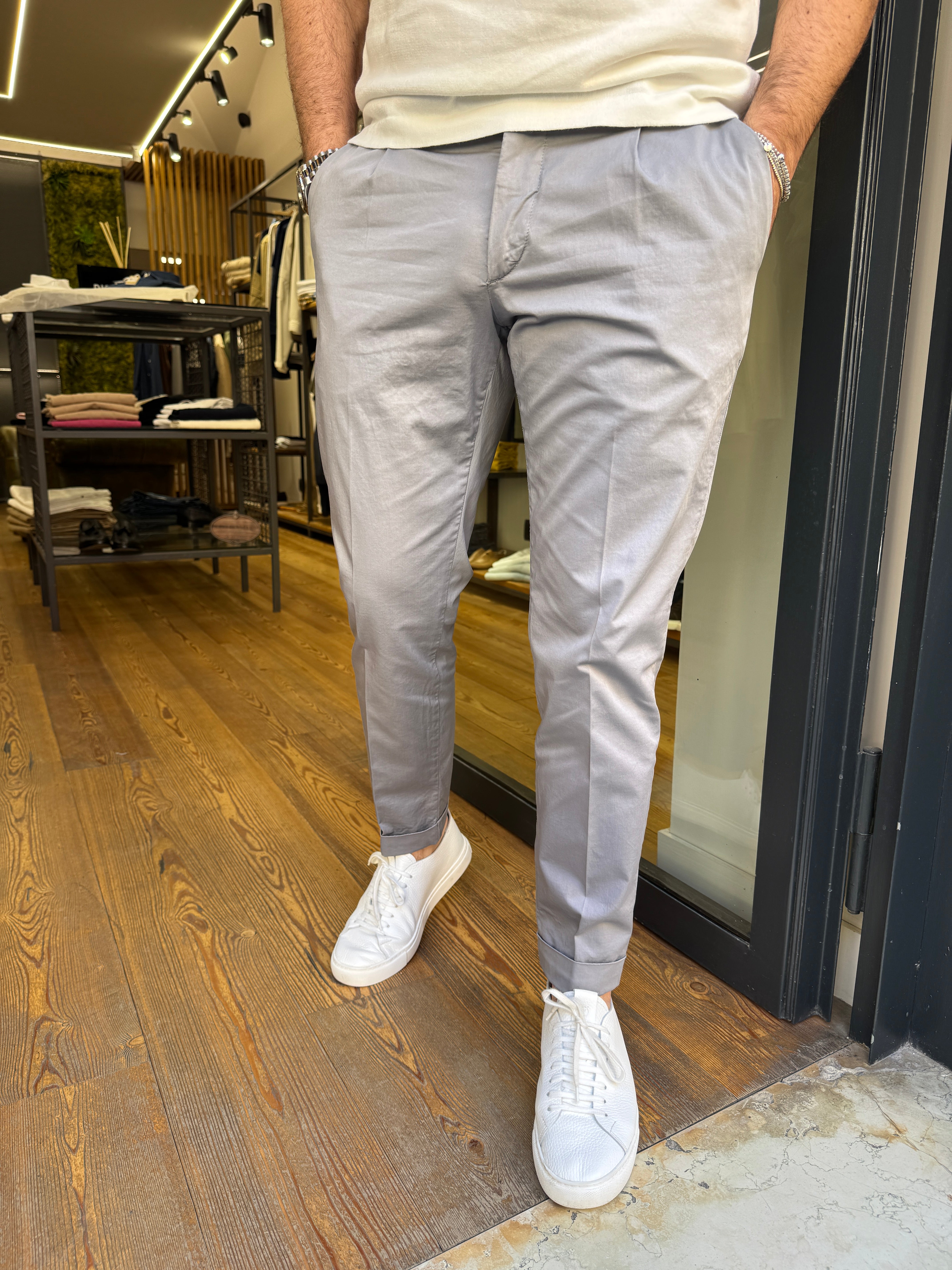 Vandom:Gabrielt1- Pantalone in raso con pence