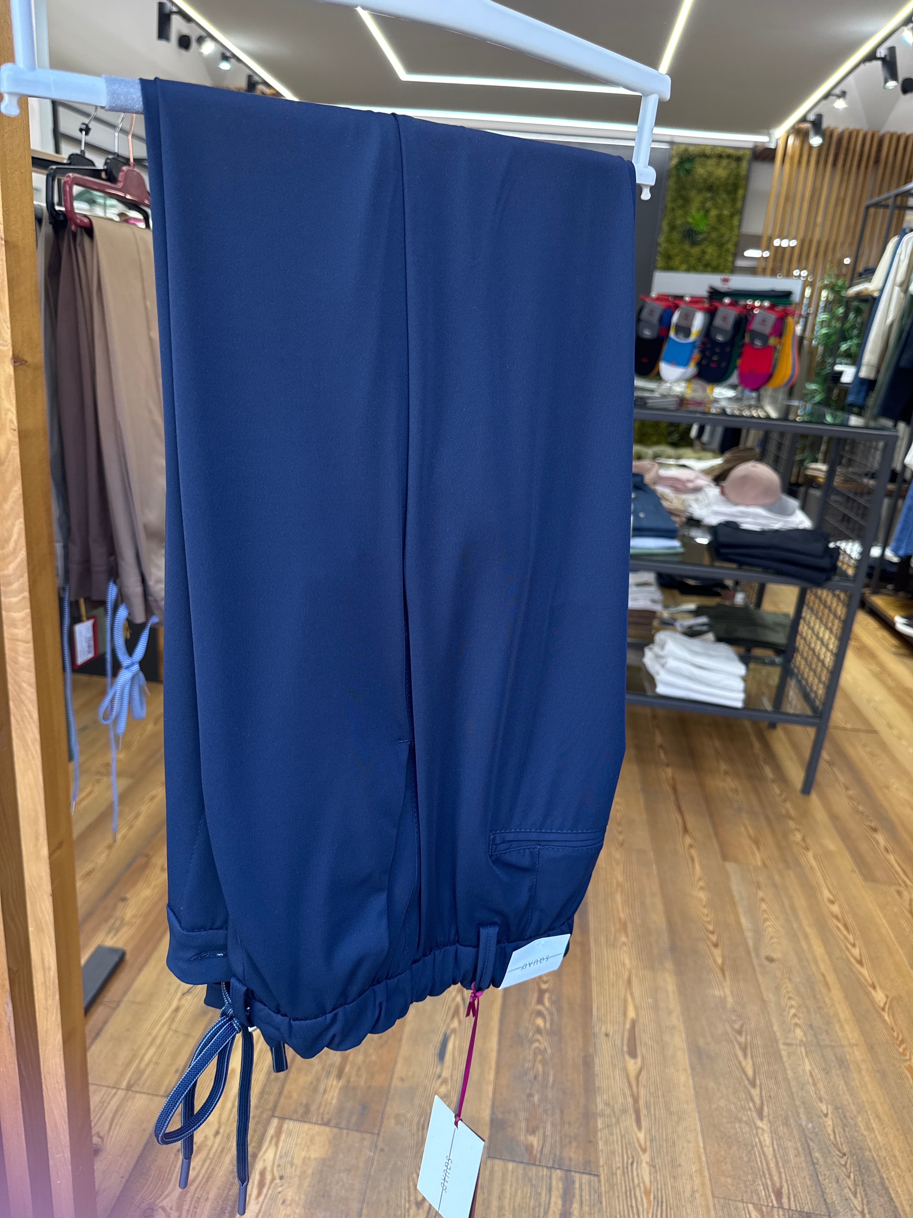 Squad: Flores- Pantamolla