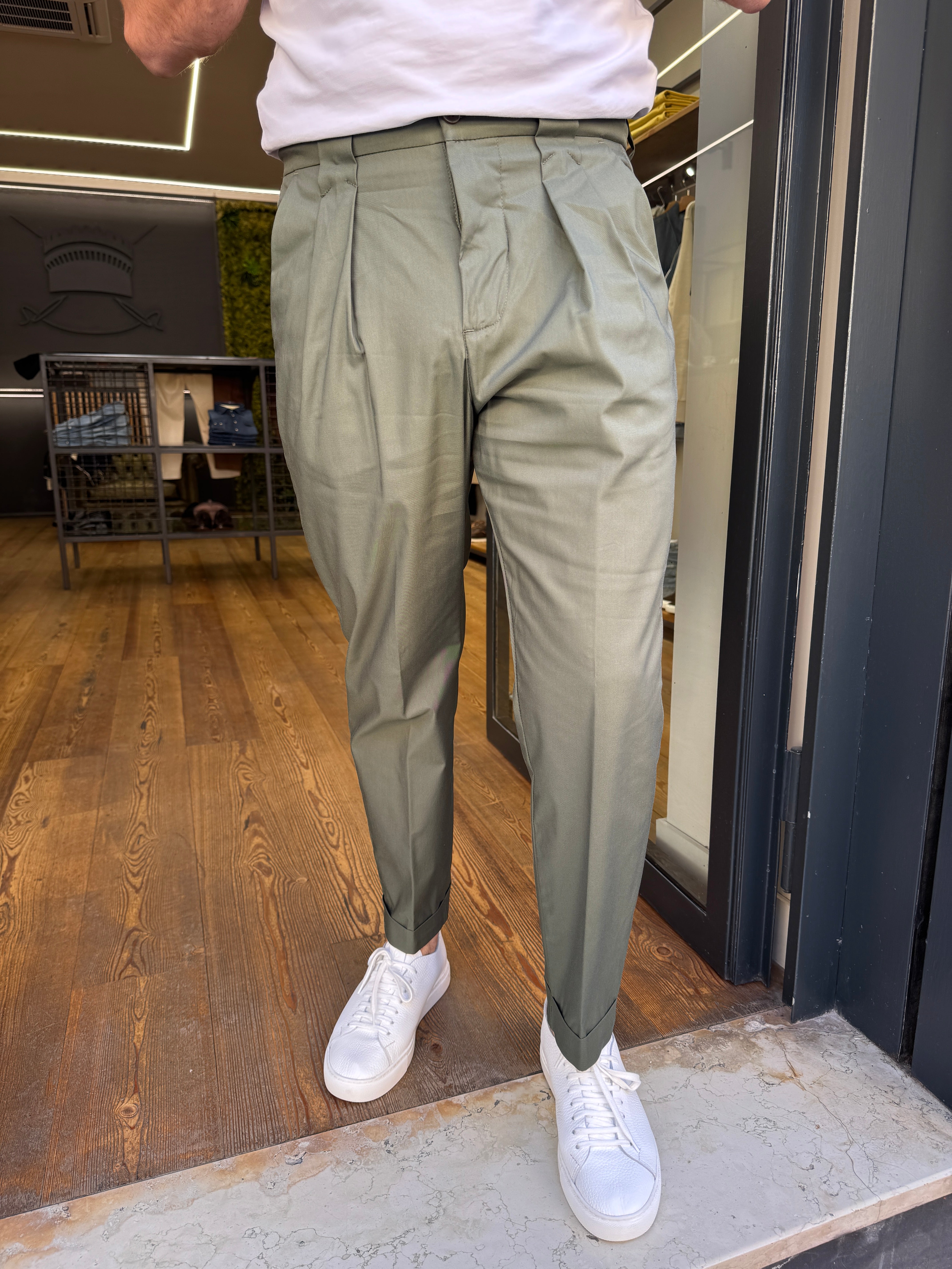 Squad- Riad: Pantalone con pences