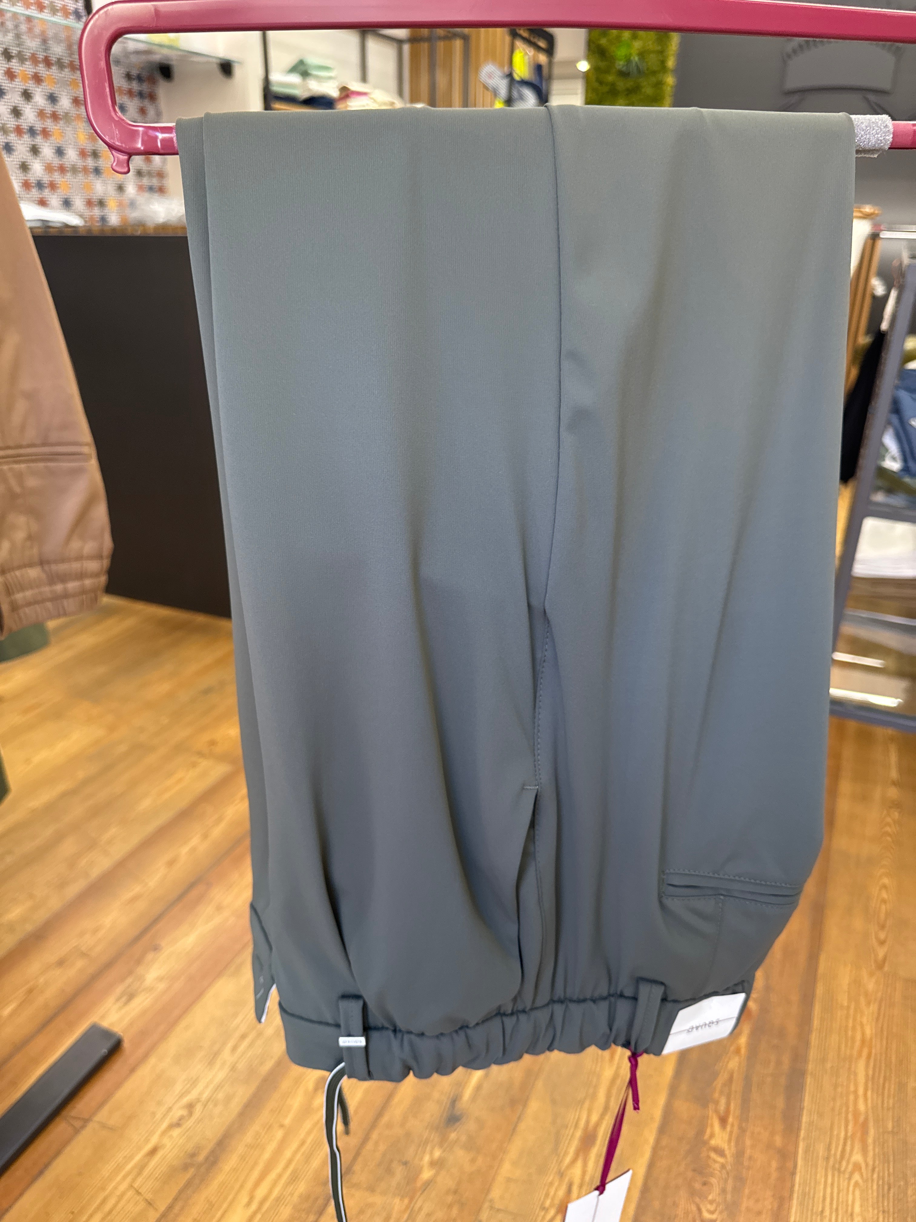 Squad: Flores- Pantamolla