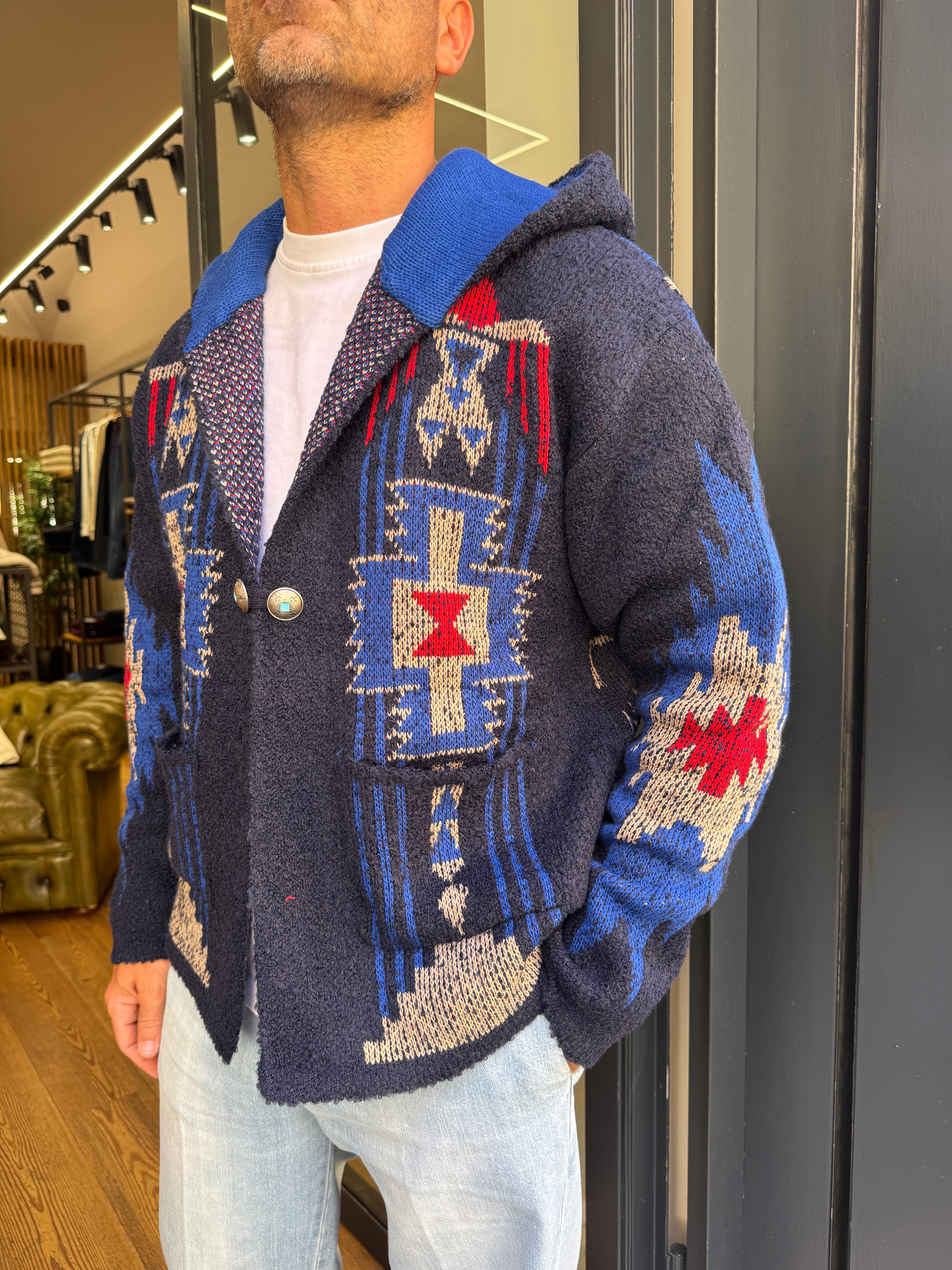 Telacruda: Navajo Poncho overfit