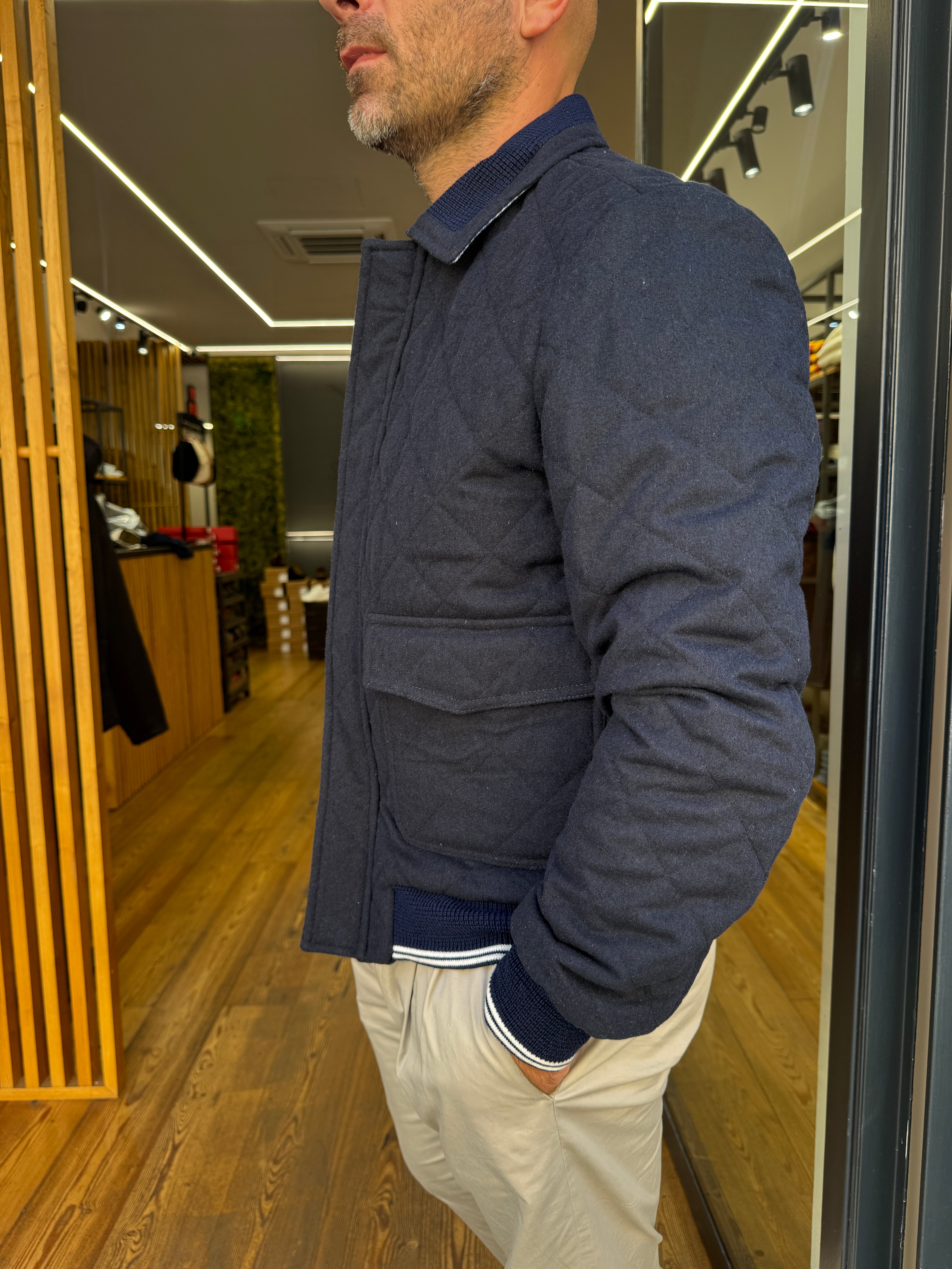 Martin Zelo: Tap- Bomber in panno