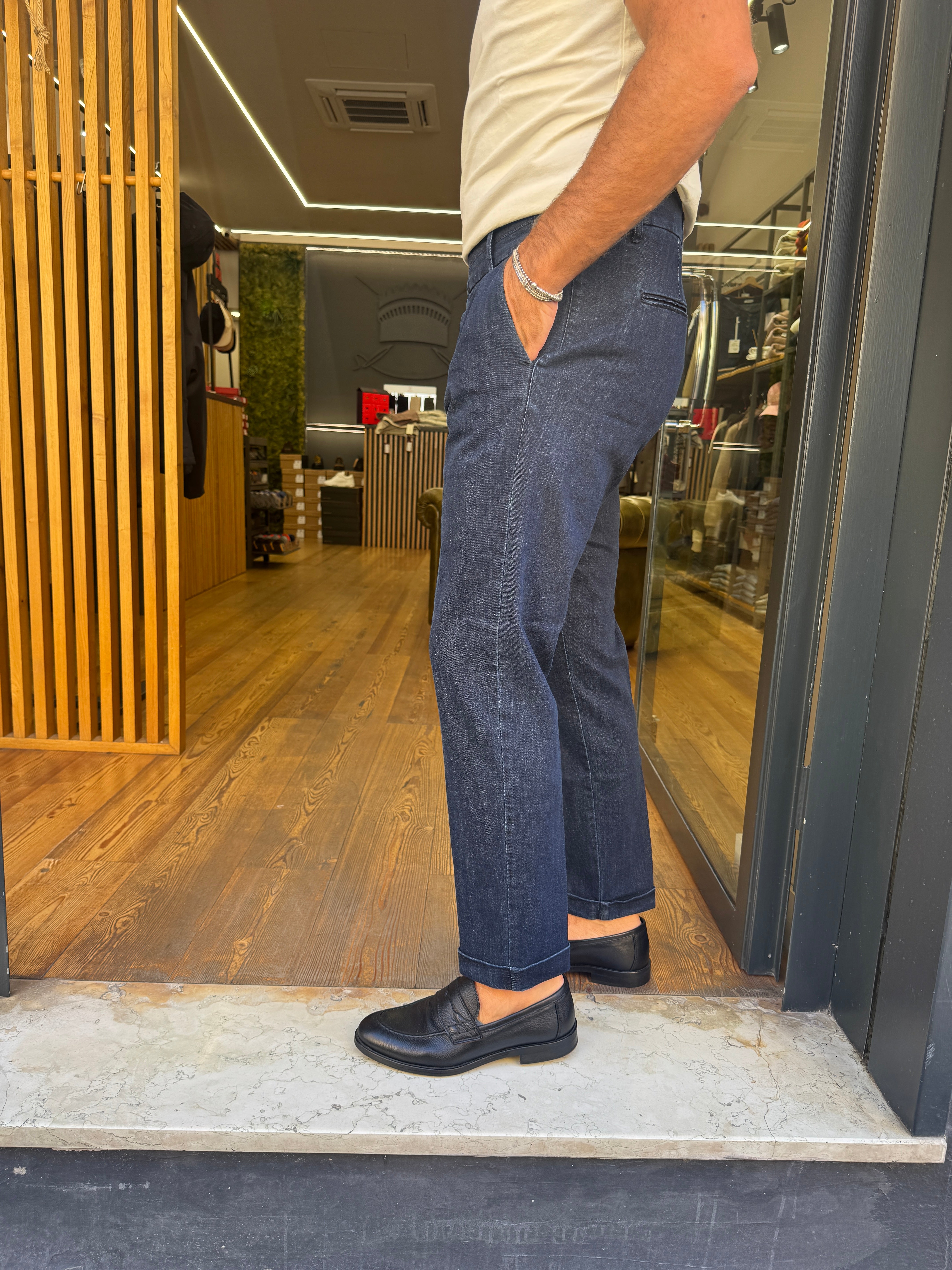 Squad: Cremonini- Denim vita alta con pinces