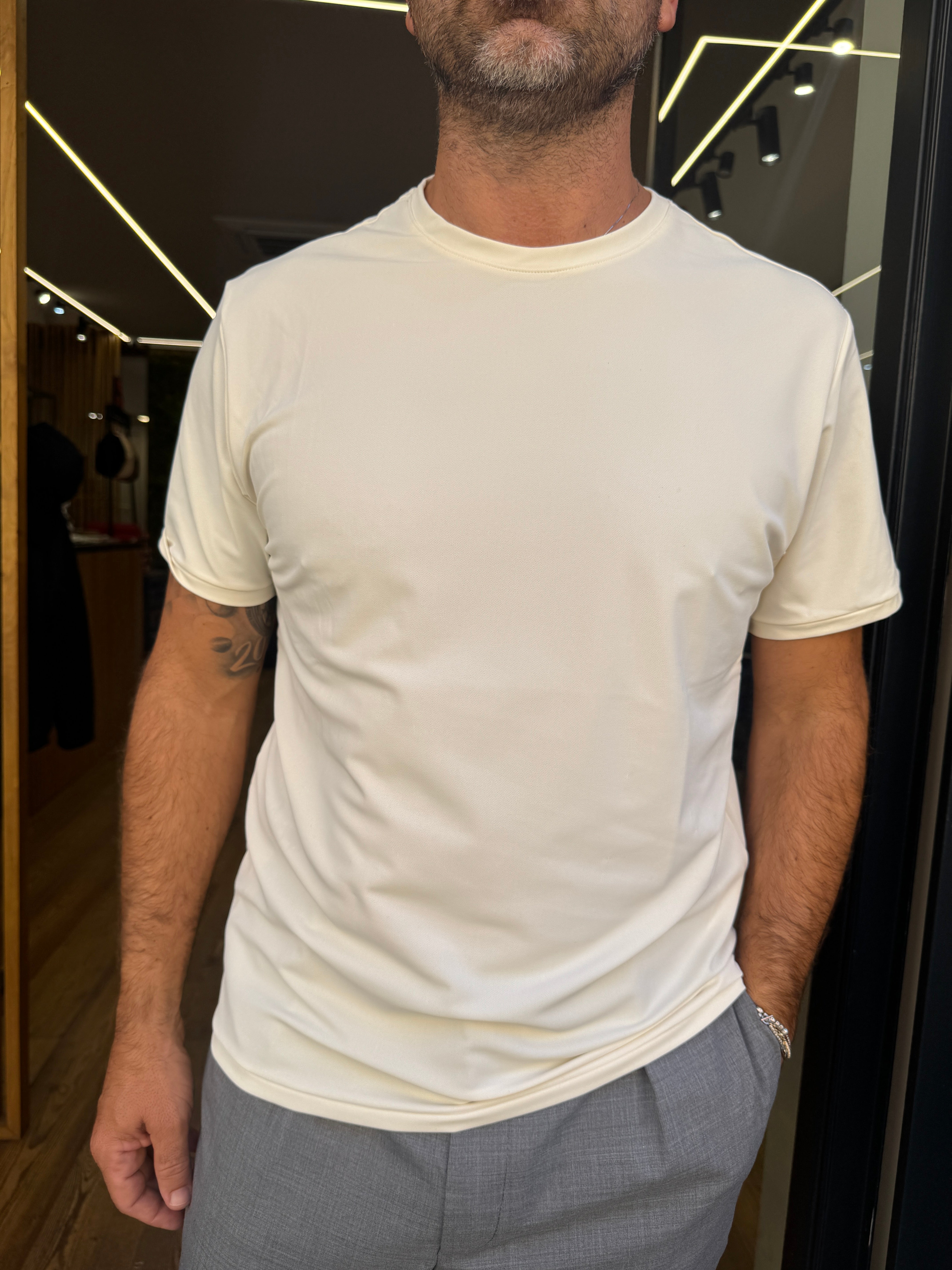 Trez: Redix- T-Shirt in cotone modal