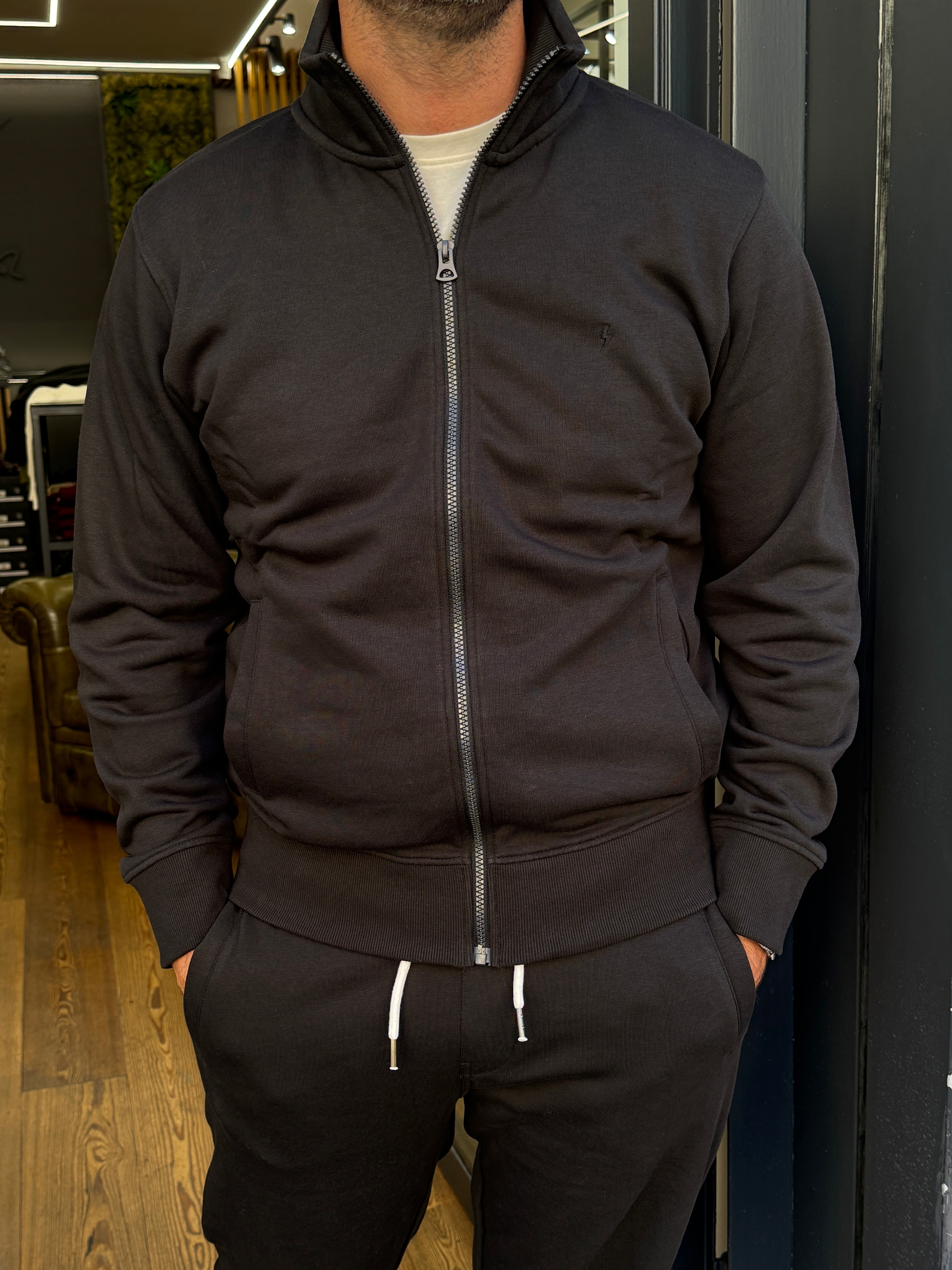 Trez: Foss- Felpa con collo e cerniera