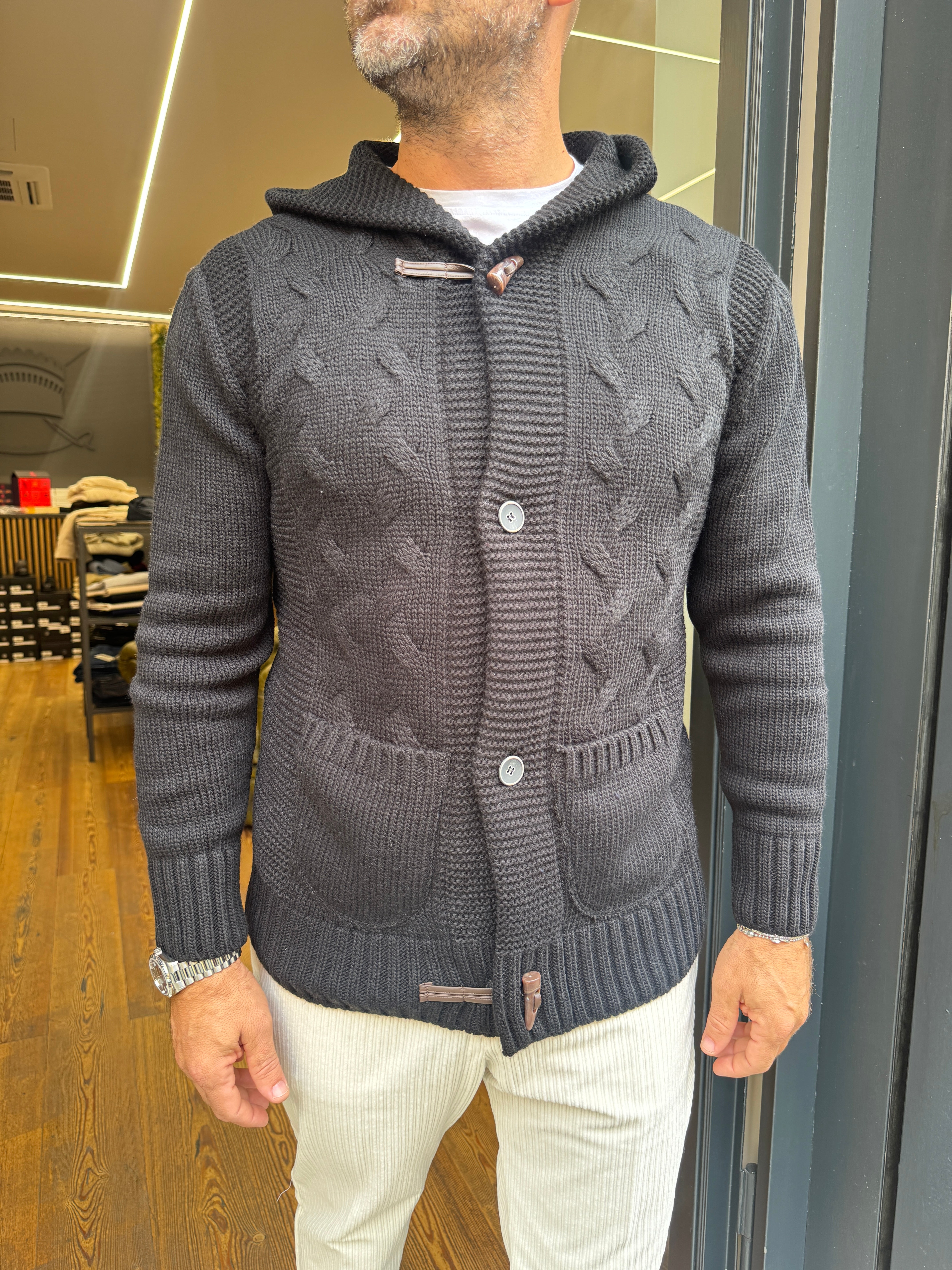 Asheville: Cardigan sciallato in maglia con cappuccio