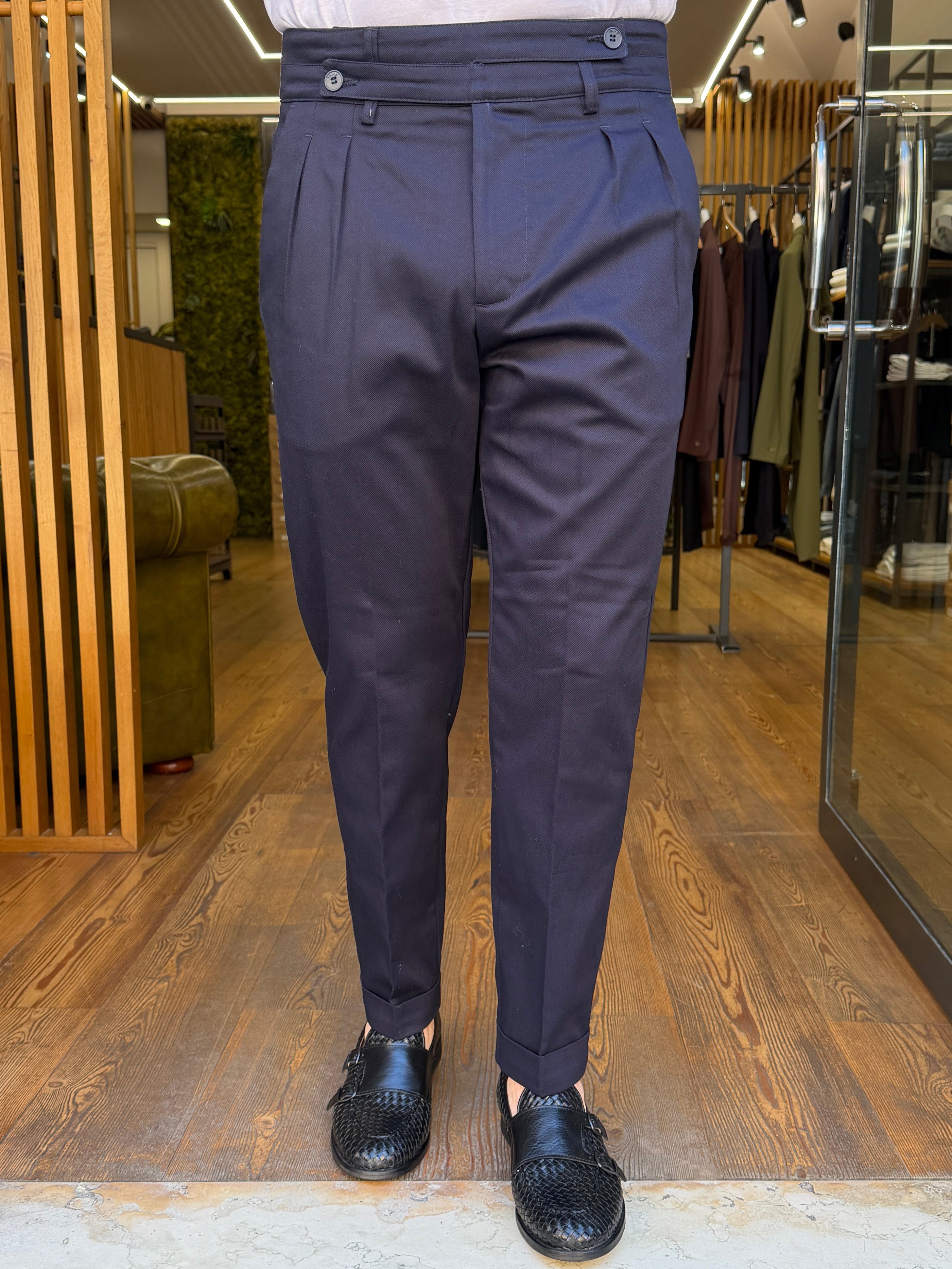 SQUAD: Pantalone- CREMO