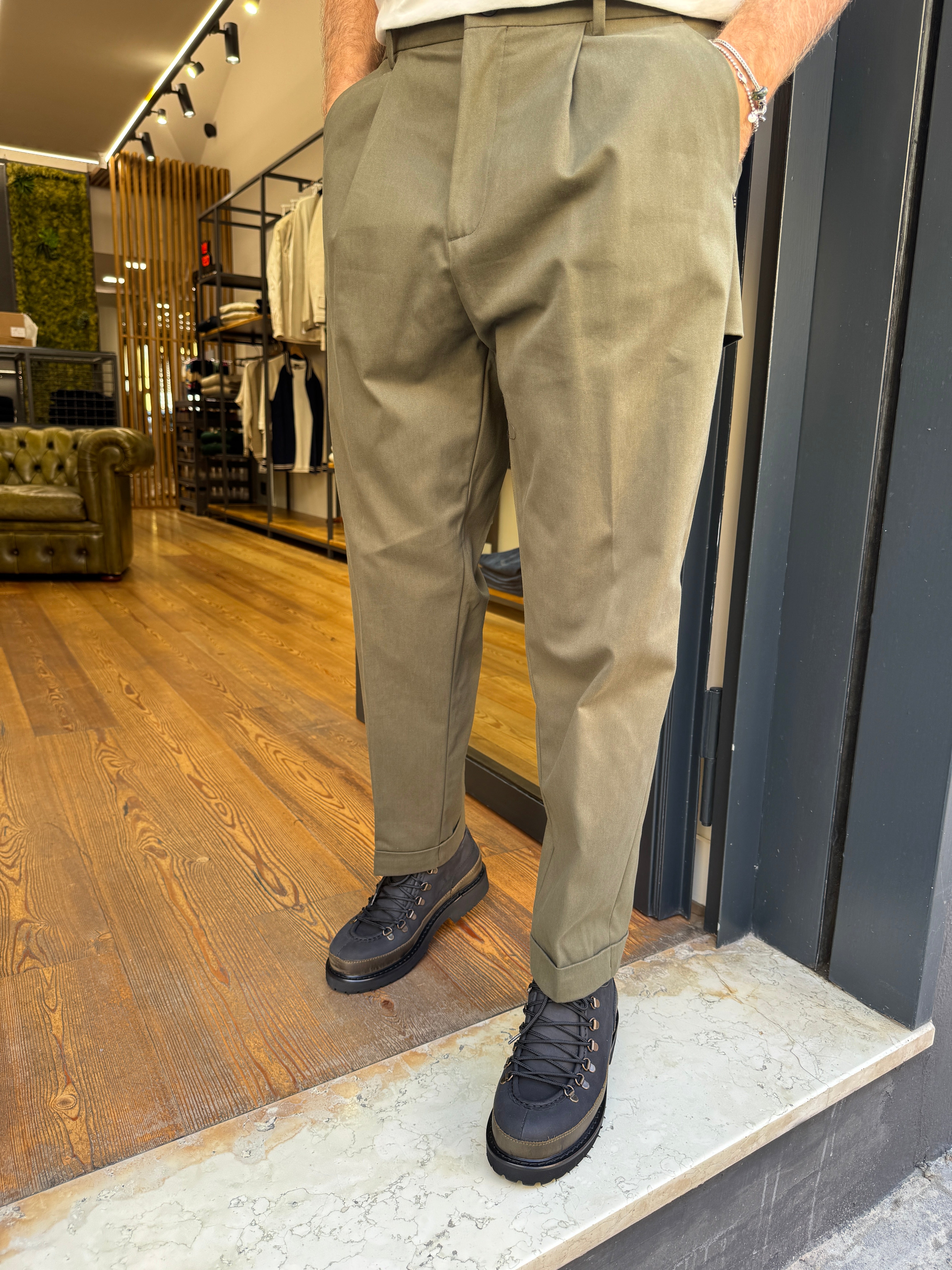 TELACRUDA: ASTRO- PANTALONE C/TASCONI