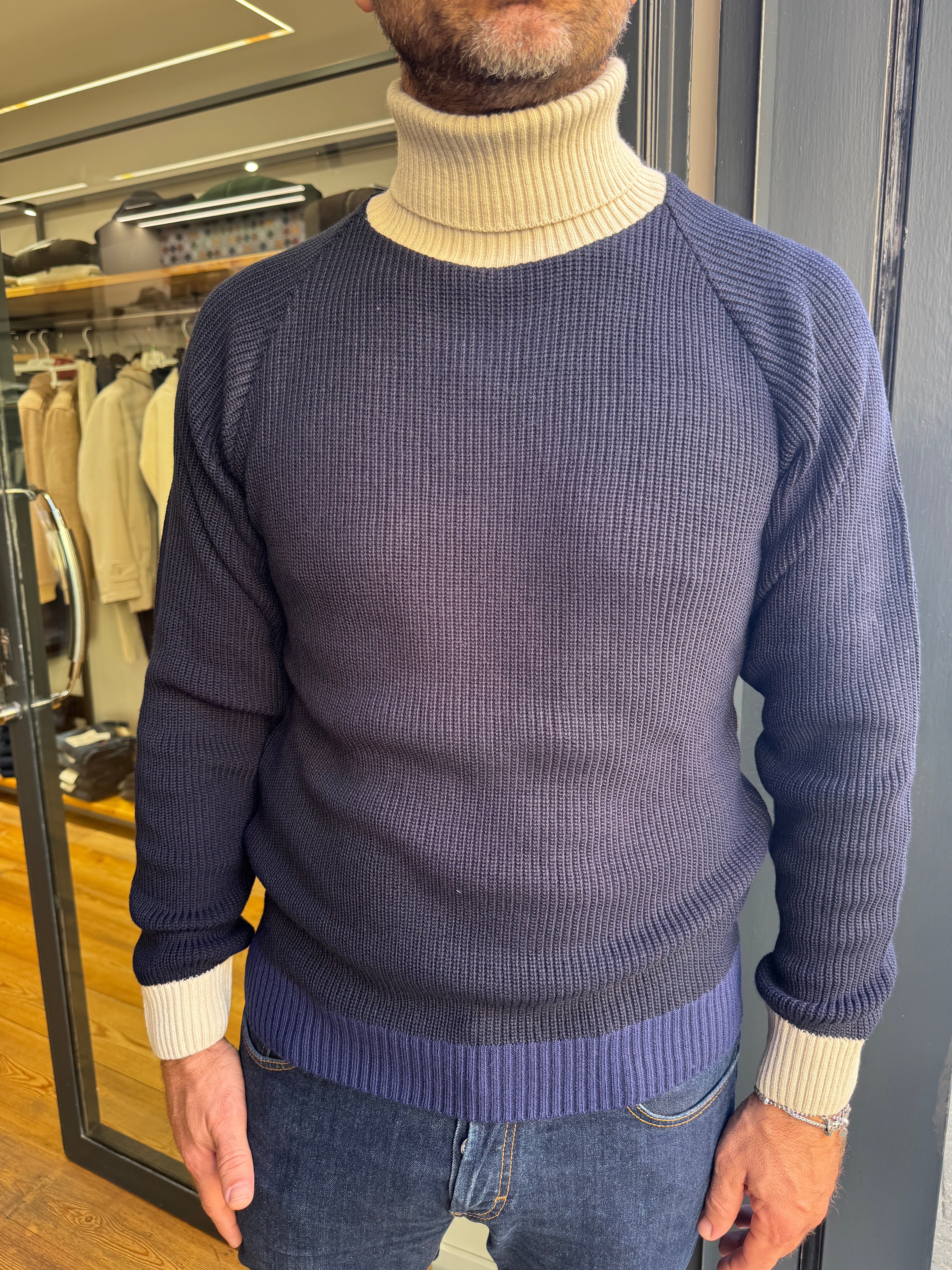 Bernese Milano: Tommy- Dolcevita in lana