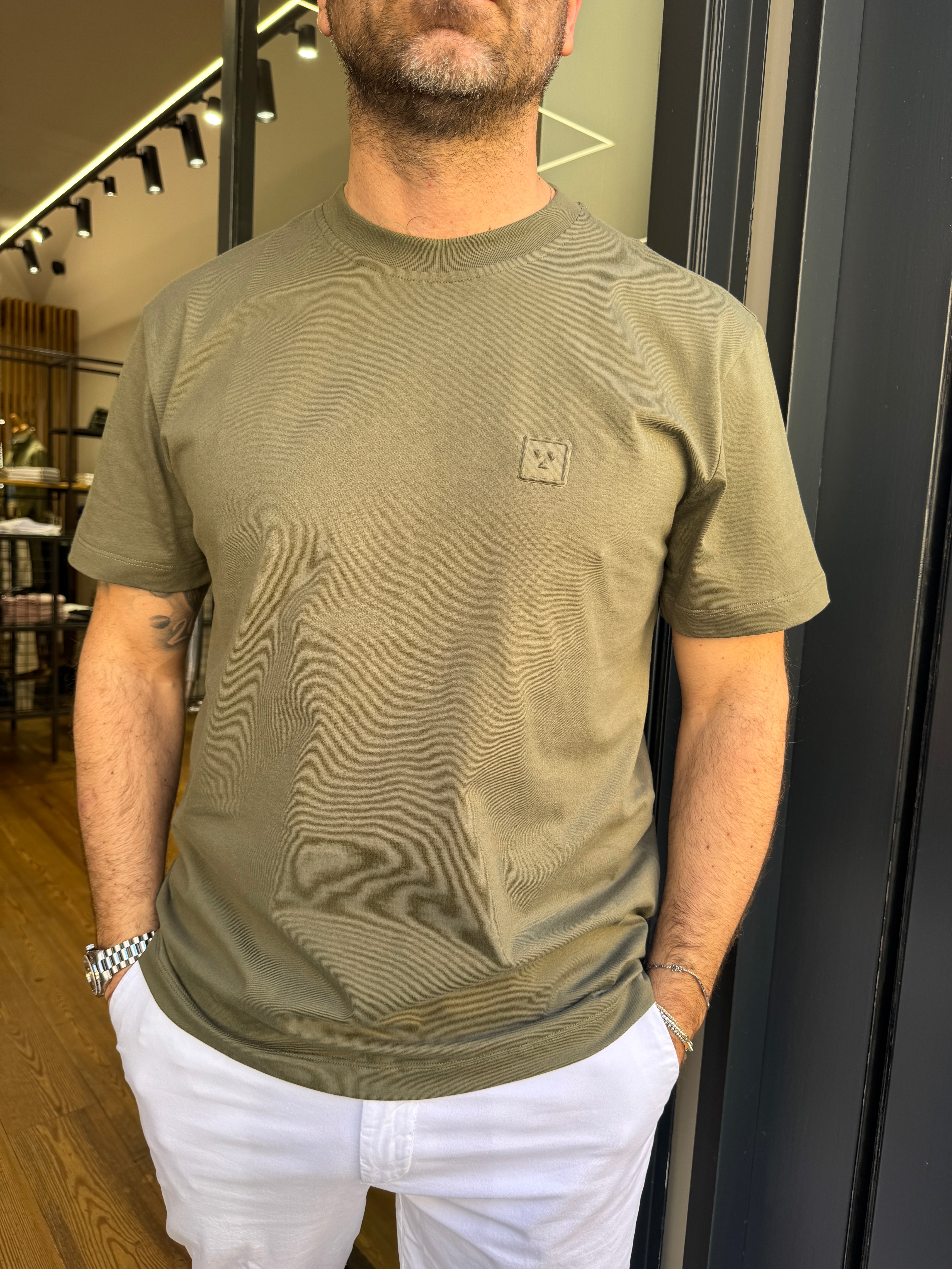 Woc_Brand: Parigi- T-shirt c/logo