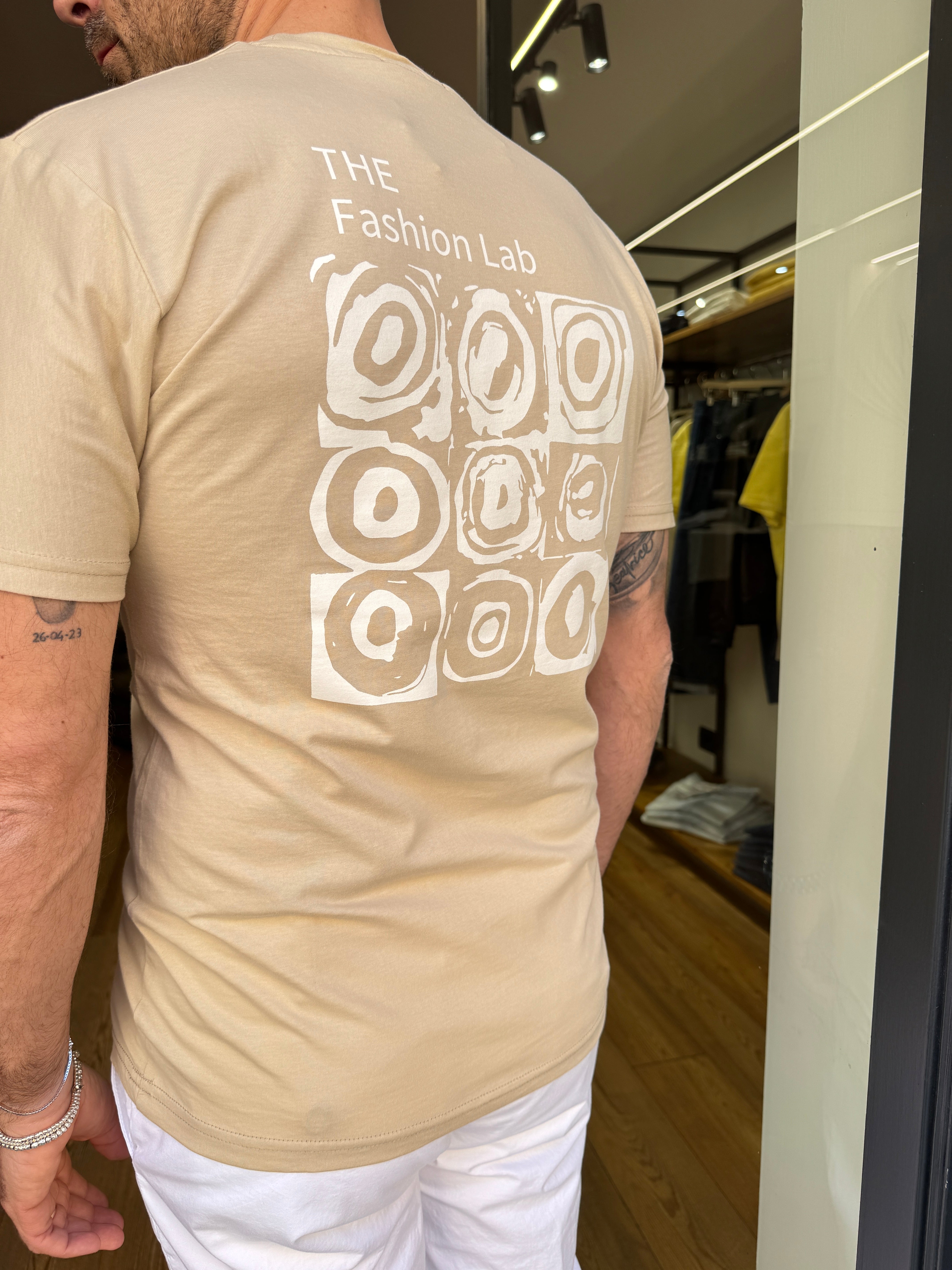 Squad: TRES- T-Shirt in cotone con logo