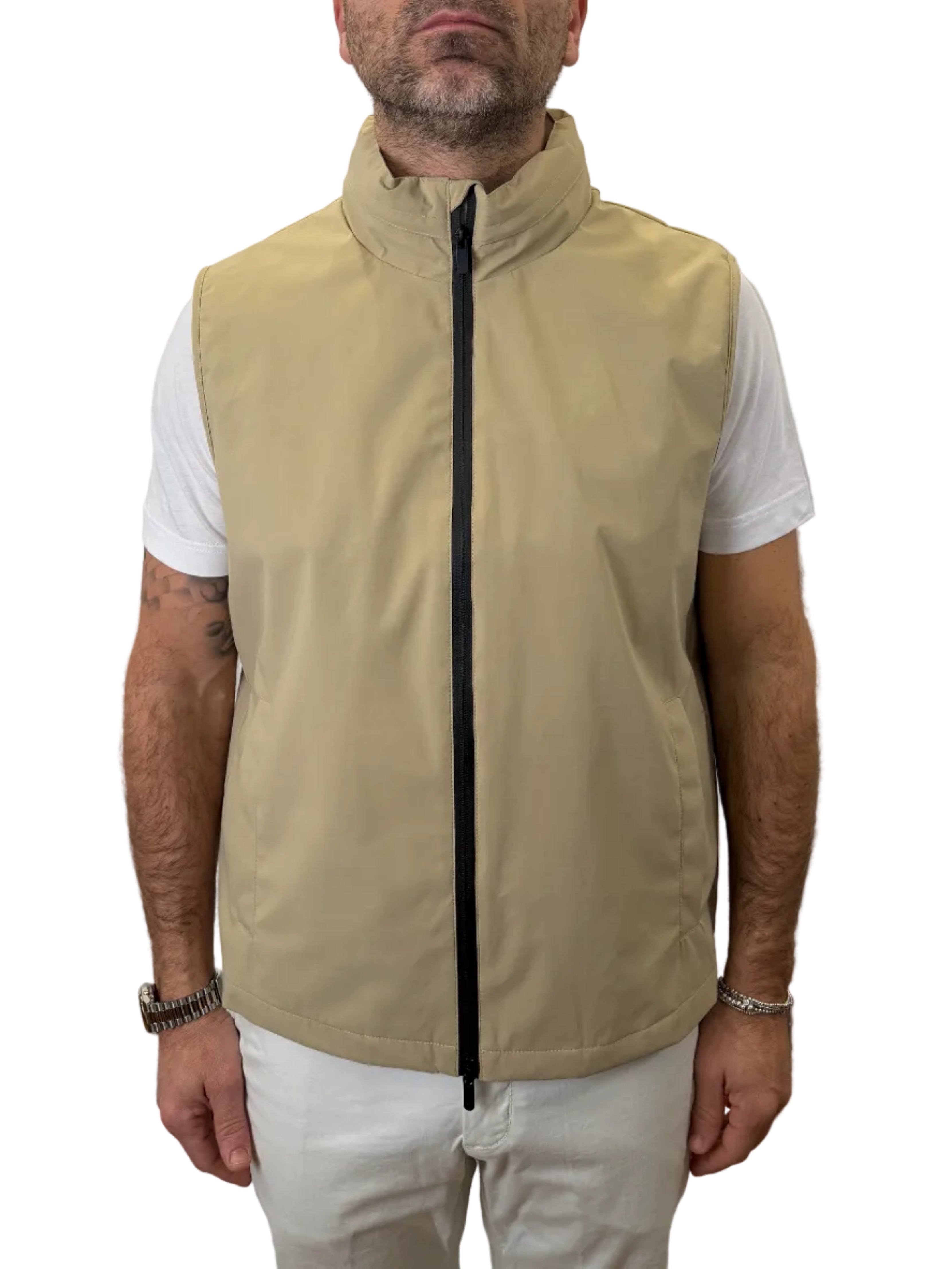 SQUAD: Gilet con cappuccio invisibile