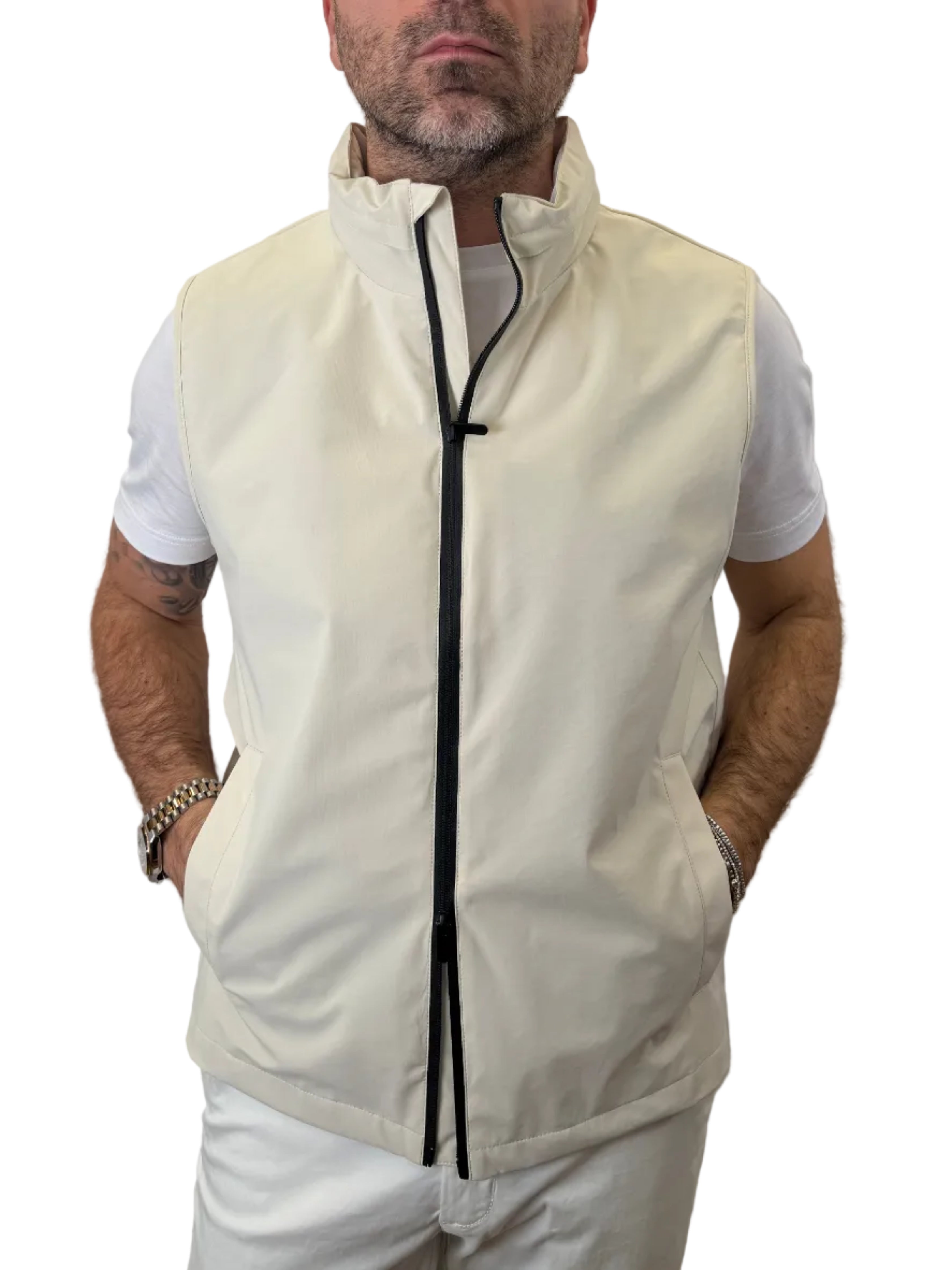 SQUAD: Gilet con cappuccio invisibile
