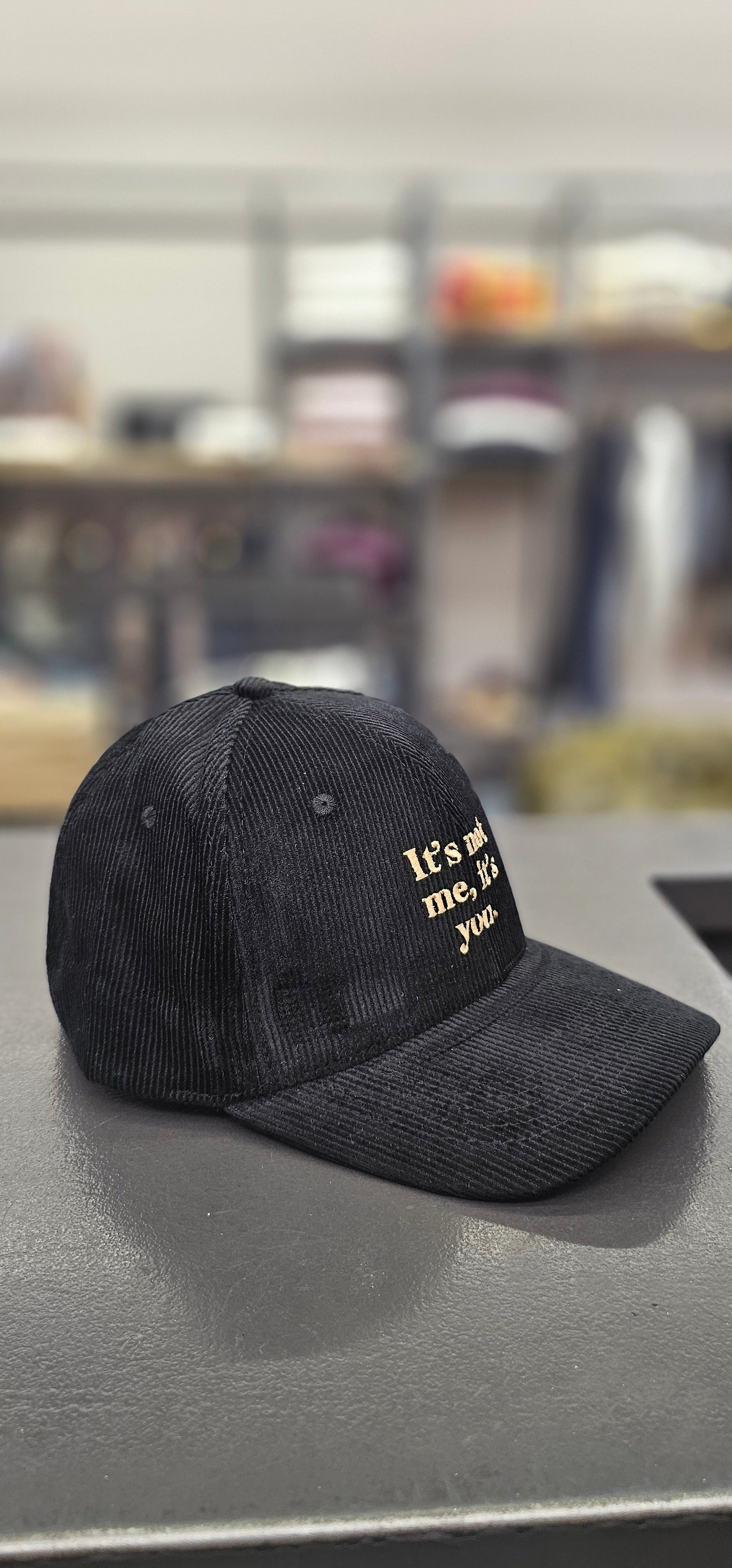 Red Sox: Cappello in velluto con ricamo