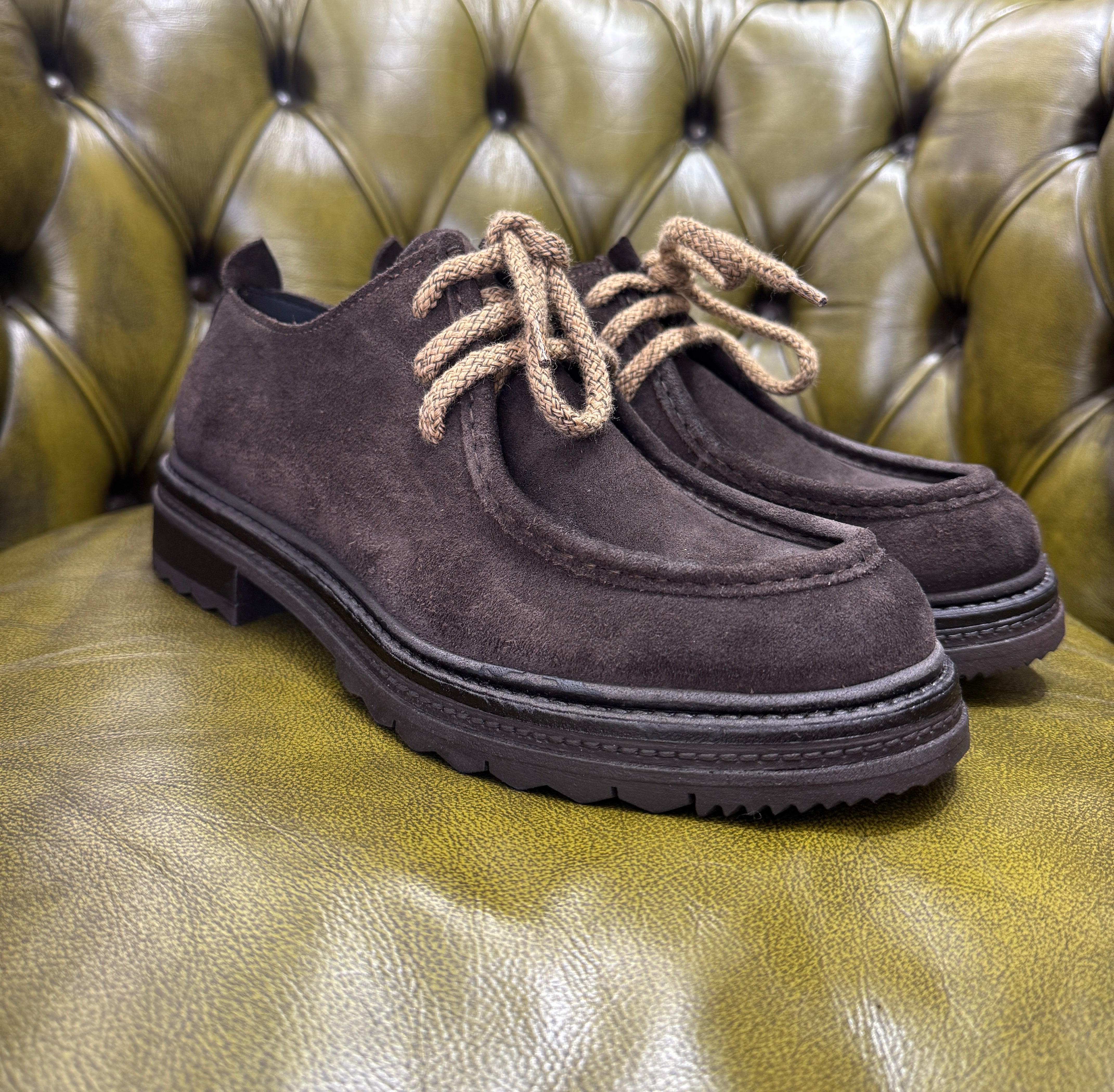 F.lli Rennella: Ingegnere in camoscio