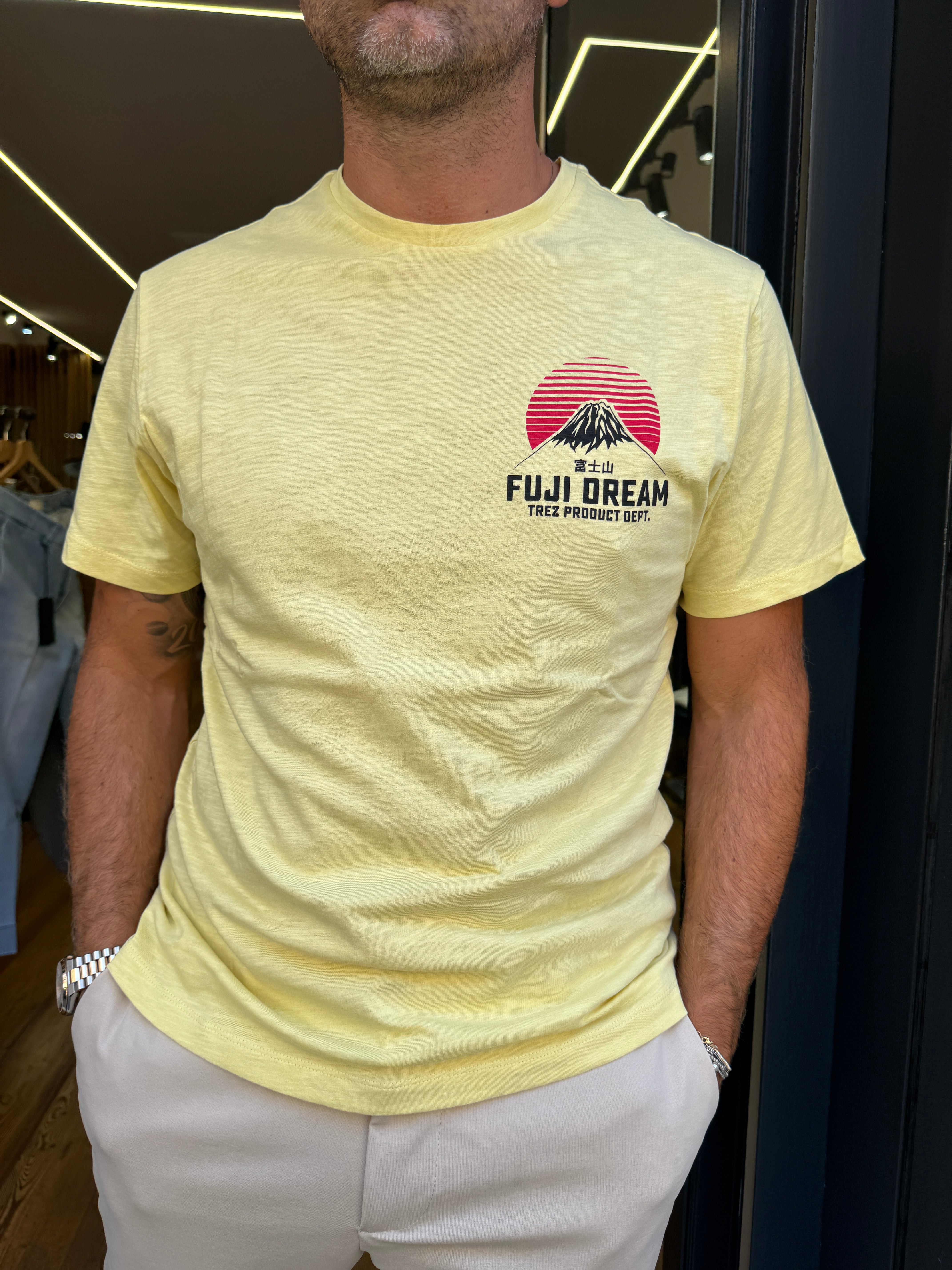 Trez: T- shirt