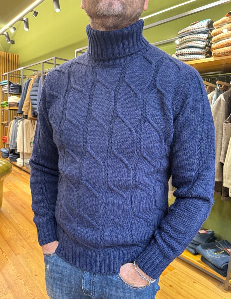 HIGH NECK CABLE SWEATER