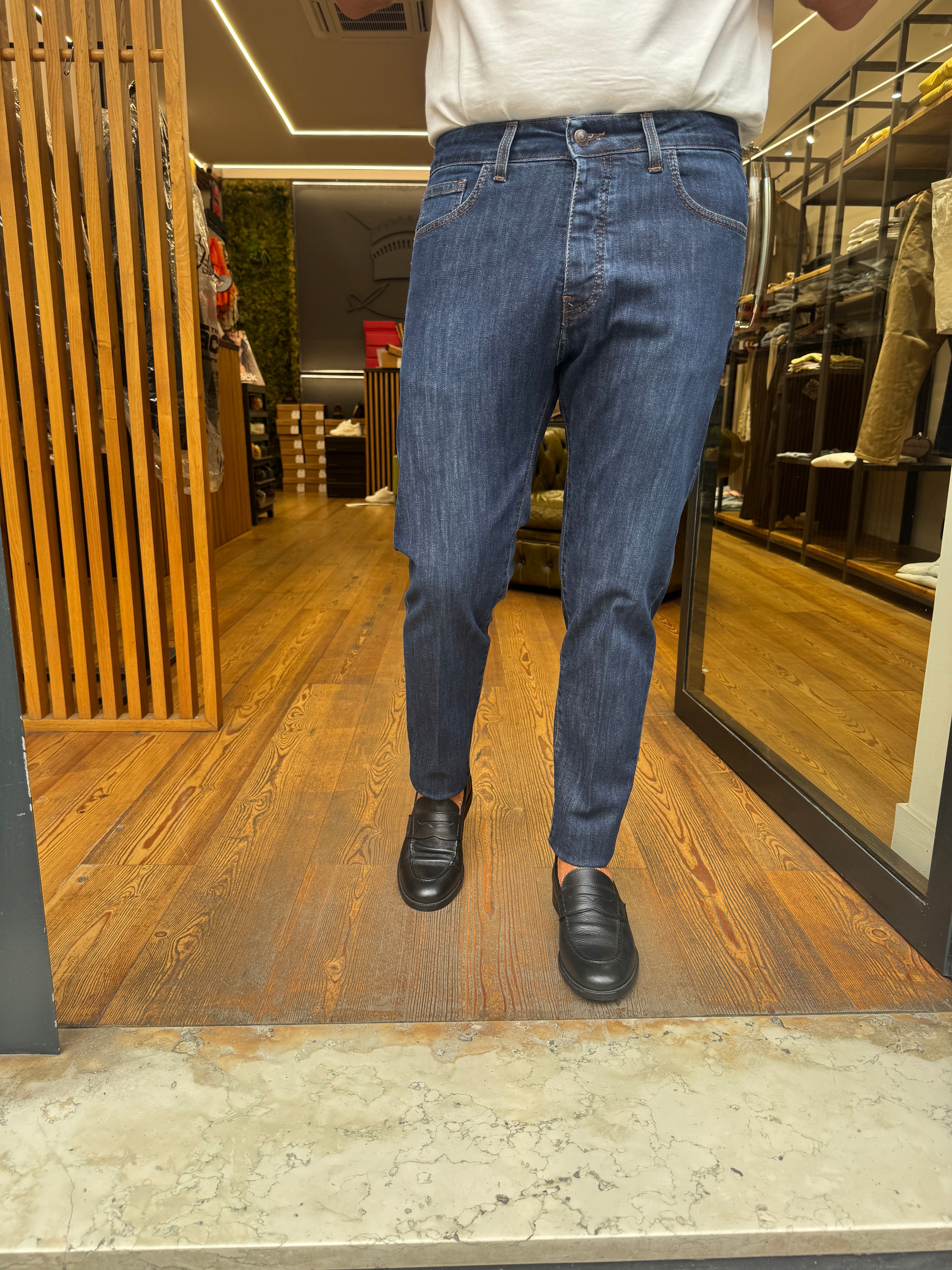 Bonheur: Gifu- Jeans classico