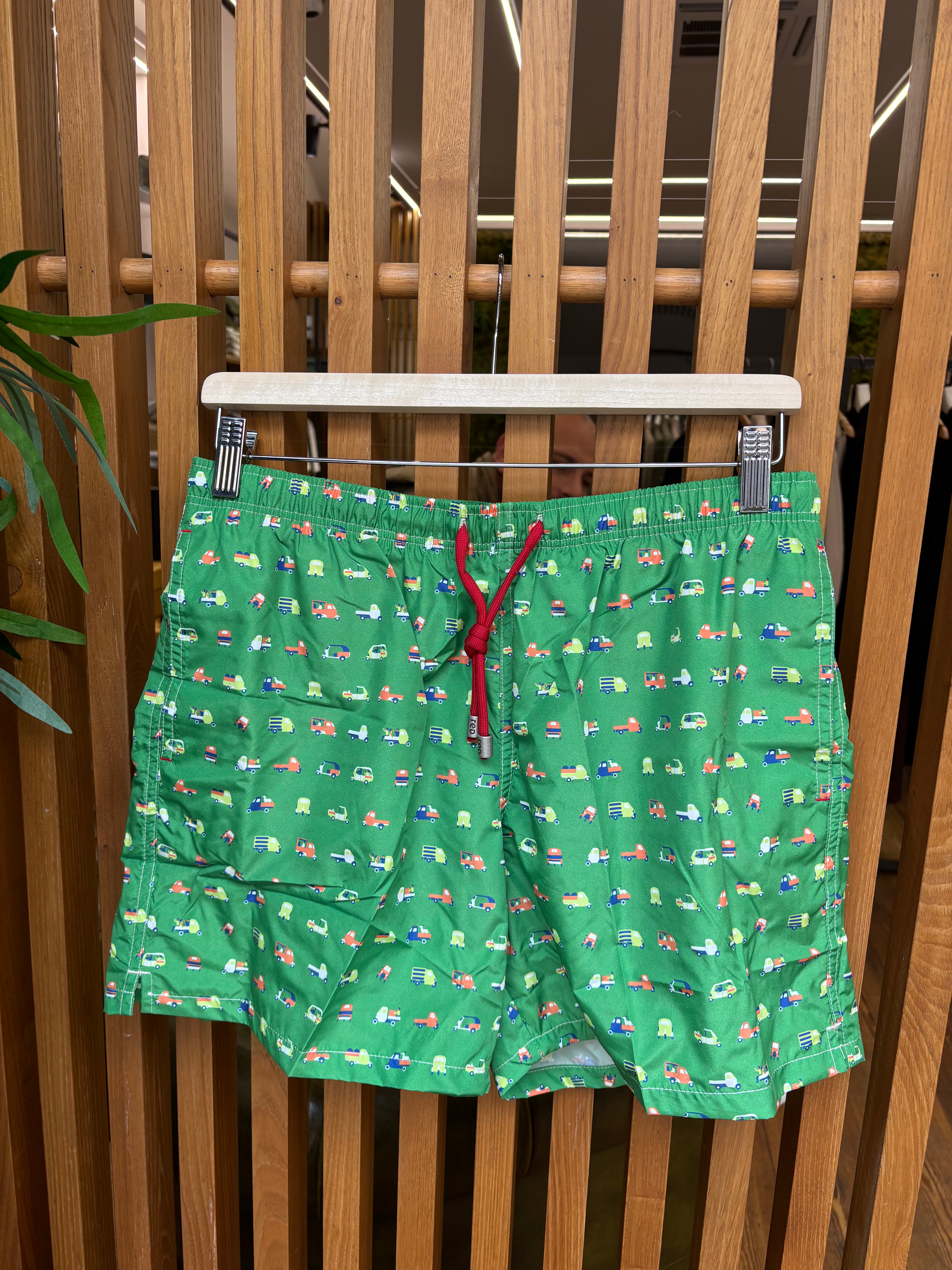 RED: Costume Veicoli